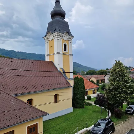 Nad Kostolom