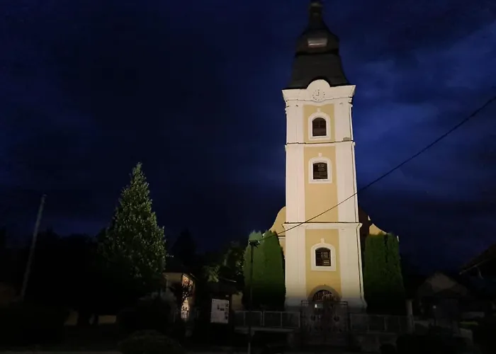 Nad Kostolom Appartement *